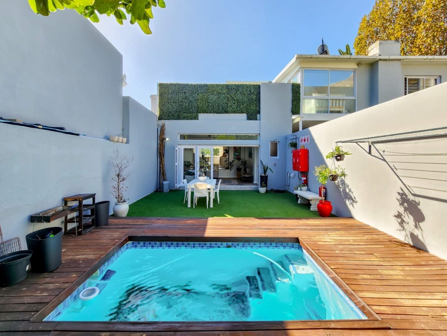 3 Bedroom Property for Sale in Fresnaye Western Cape